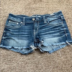 BKE DENIM CUT OFFS. SIZE 29.